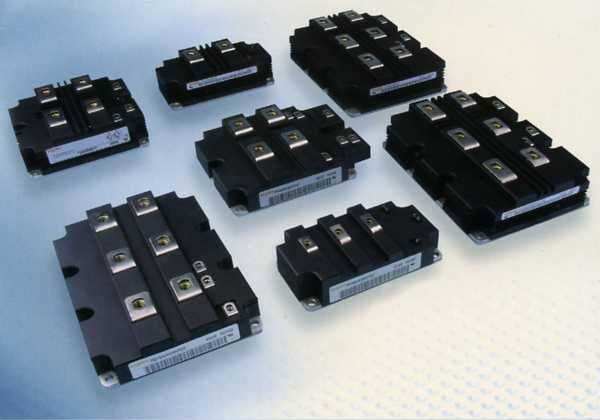 購(gòu)買開(kāi)關電(diàn)源模塊時(shí)要(yào)怎麽選擇生(shēng)産廠(chǎng)家(jiā)呢(ne)?